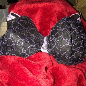 Full Busted Fredricks Of Hollywood Bra